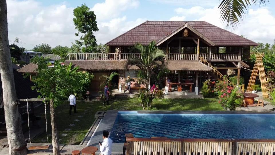Peraja Bungalows Loyok Sangyang Exterior photo