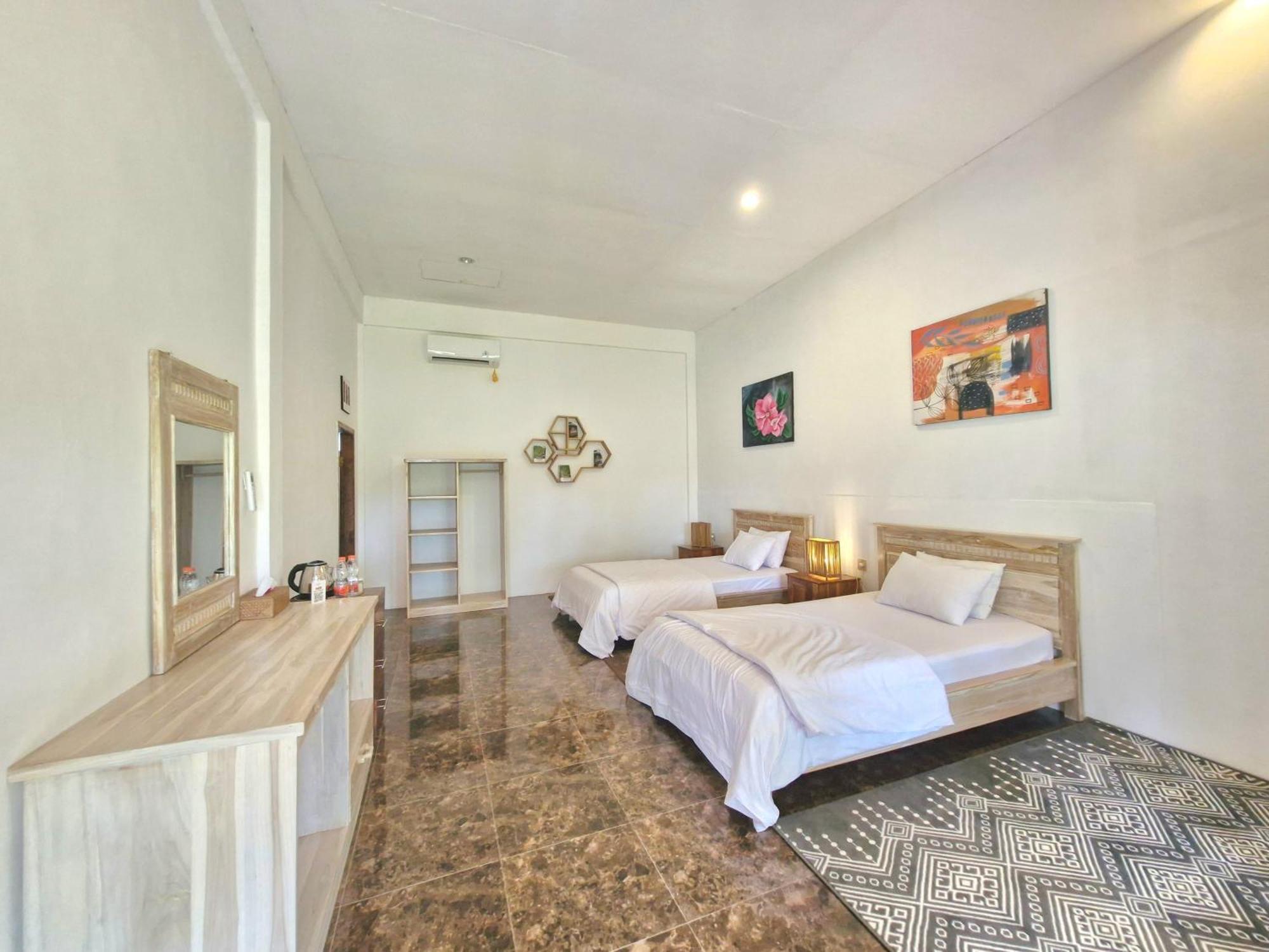 Peraja Bungalows Loyok Sangyang Exterior photo